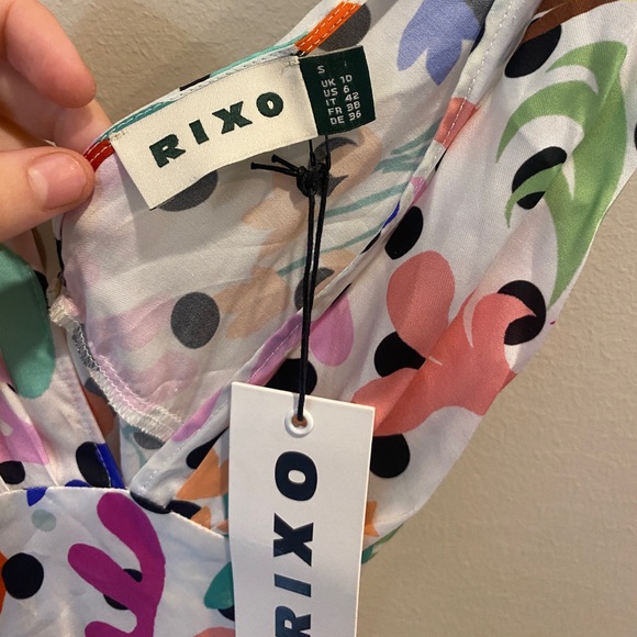 New with tags! RIXO Lauriane Sleeveless V-Neck Midi
Dress - Size Small - Picture 8 of 8